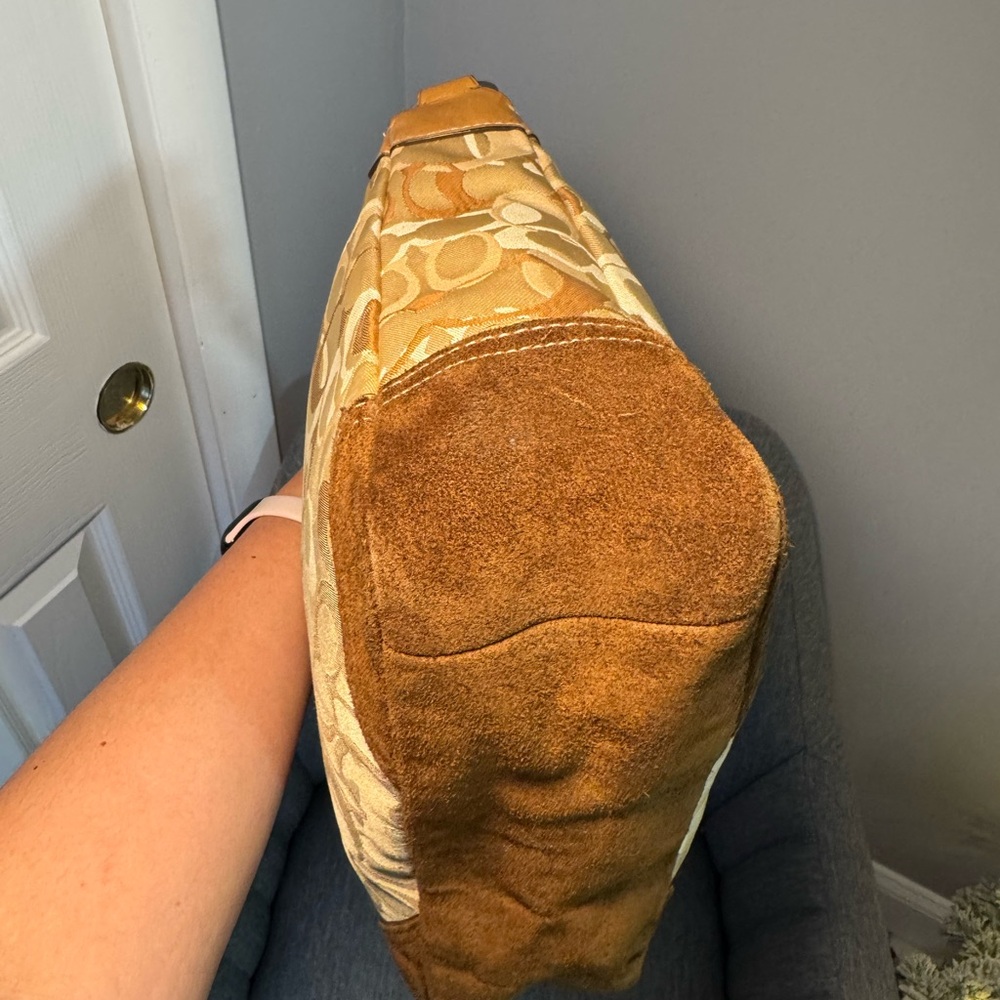 Coach Chelsea Hobo 10143 Signature Bag —Suede Trim, Satin Scarf,Original Hangtag - Picture 6 of 11